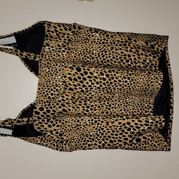 NWT On The Beach Cheetah Print tankini top - Picture 5 of 8